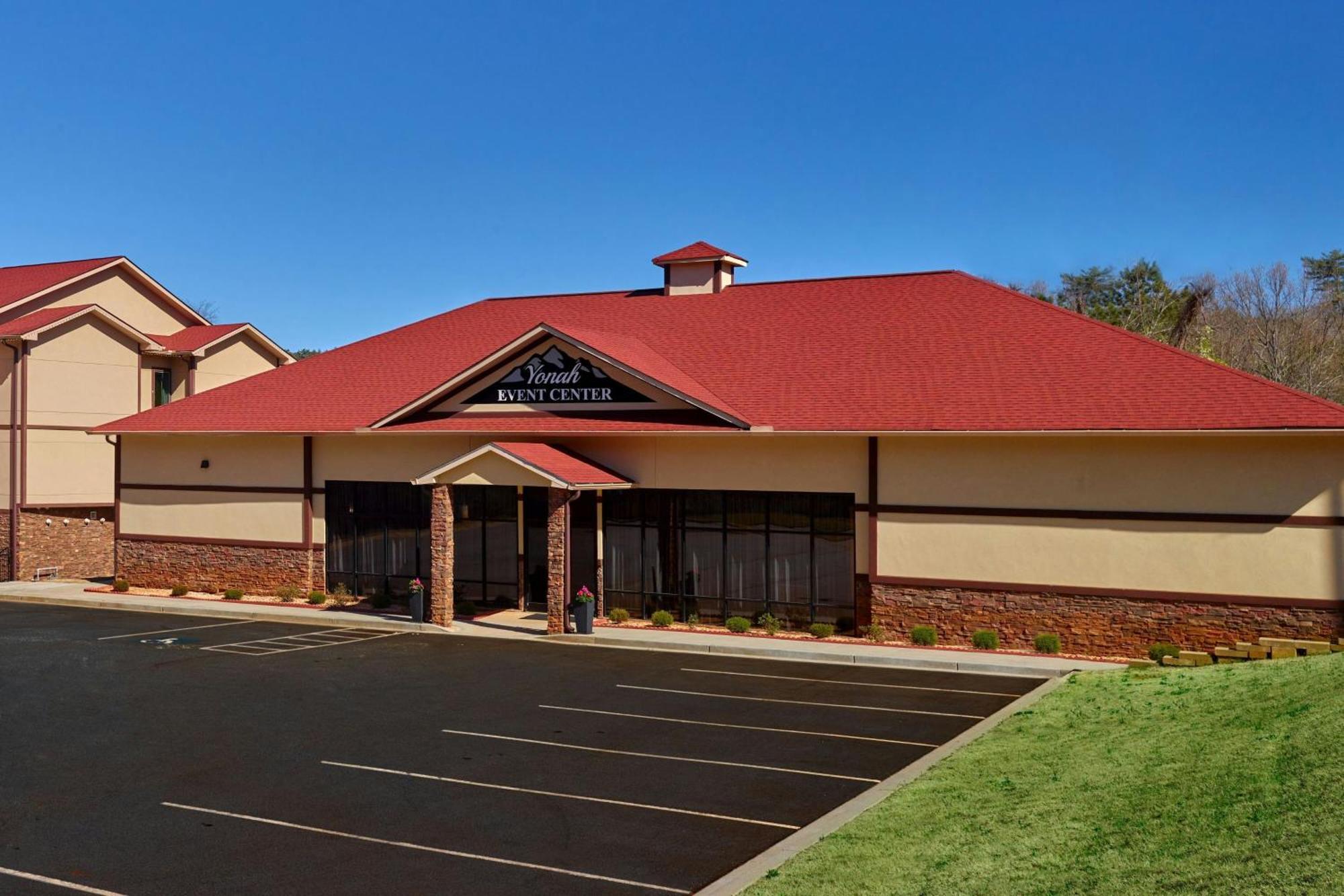 Hotel Fairfield & By Marriott Helen